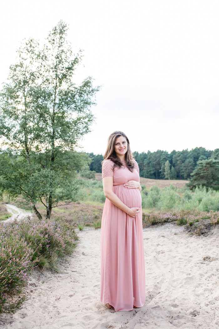 mareike wiesner photography babybauchshooting heide anke 009 - Babybauchshooting in der Heide - Anke