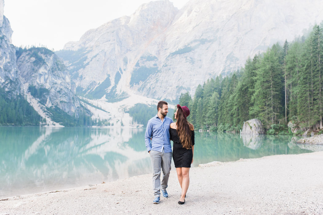 mareike wiesner photography paarshooting pragser wildsee 002 - Paarshooting am Pragser Wildsee - Südtirol