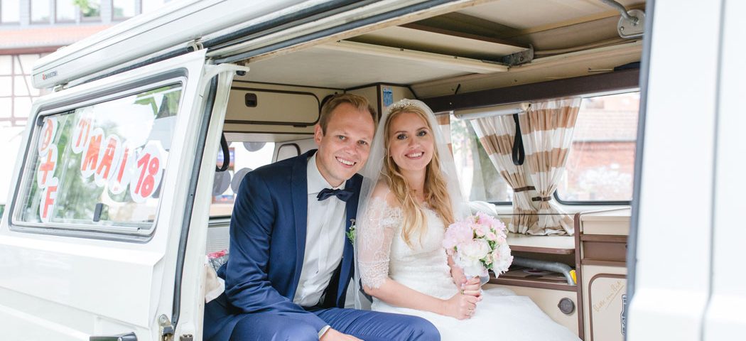 mareike wiesner photography hochzeit fallersleben brackstedter muehle 017 1050x480 - Hochzeitsreportage in Wolfsburg - Franziska und Dennis