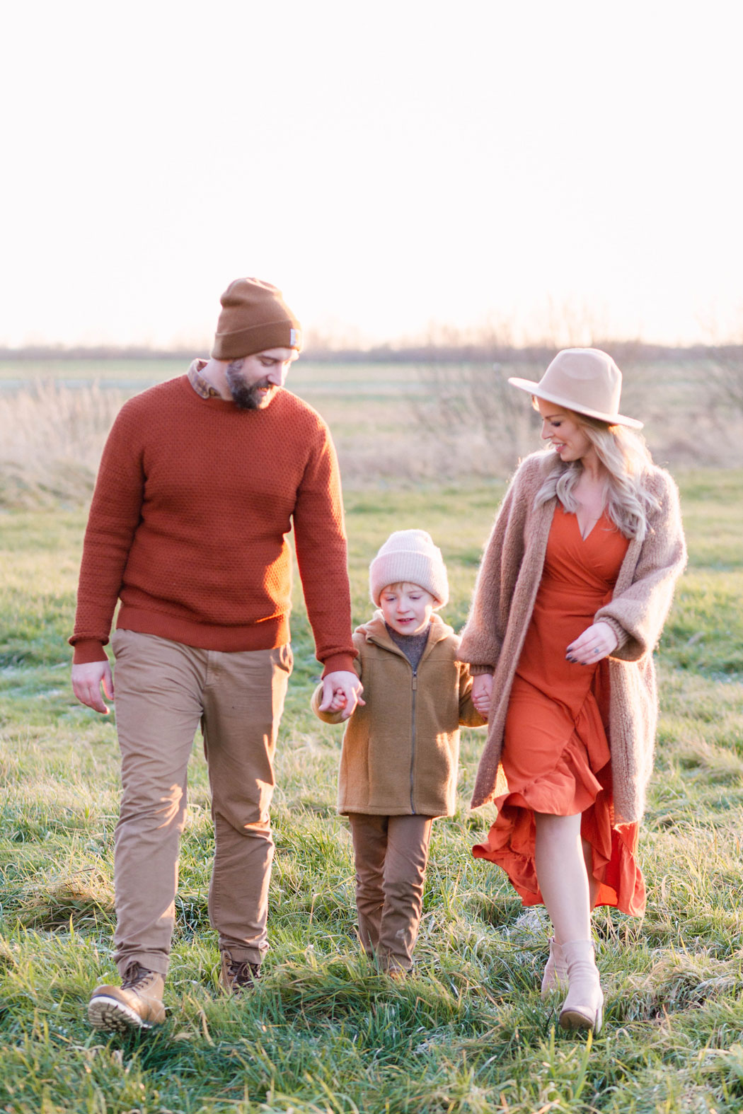 Familien mareikewiesnerphotography Familie Familienshooting Sonnenuntergang Winter Wolfsburg Gifhorn Braunschweig 025 - Familien